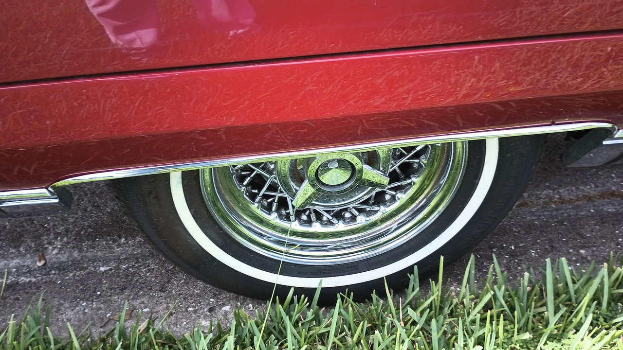 1967 Oldsmobile 98 - Image 11 of 17