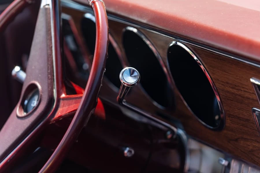 1967 Oldsmobile 98 - Image 25 of 29