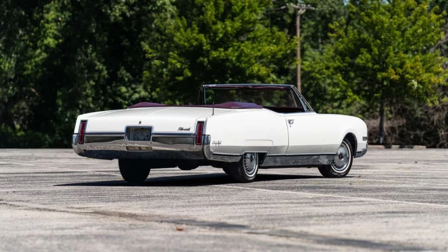 1967 Oldsmobile 98 - Image 3 of 31