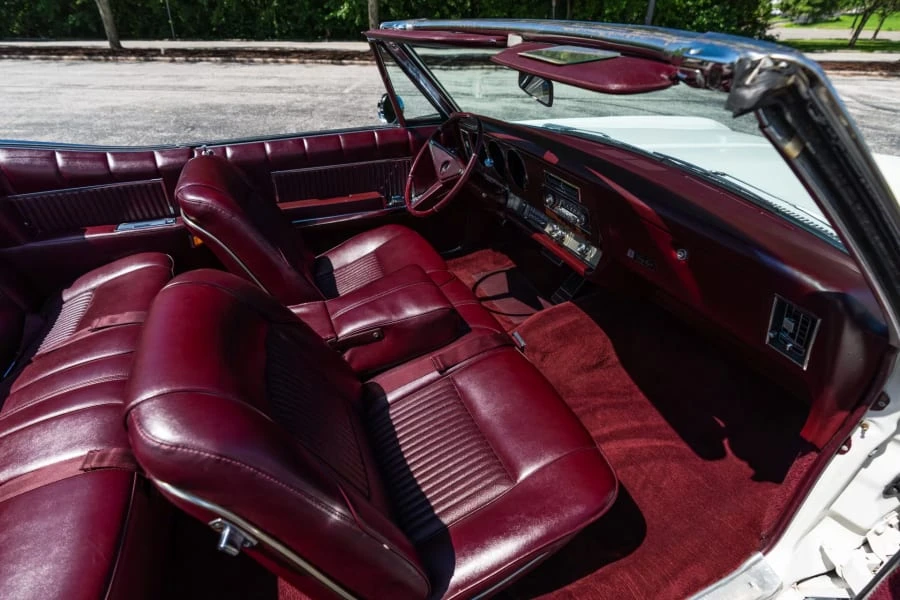1967 Oldsmobile 98 - Image 23 of 31