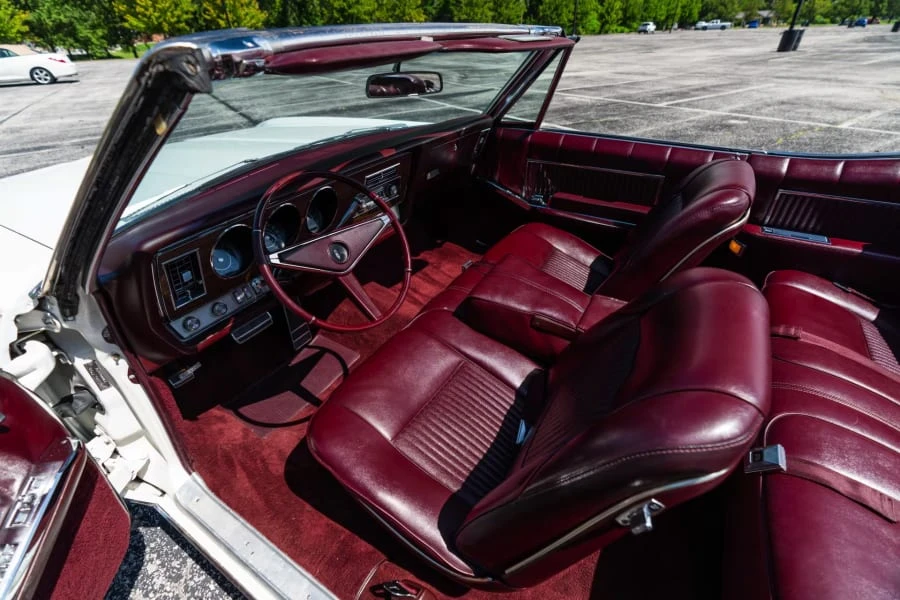 1967 Oldsmobile 98 - Image 24 of 31
