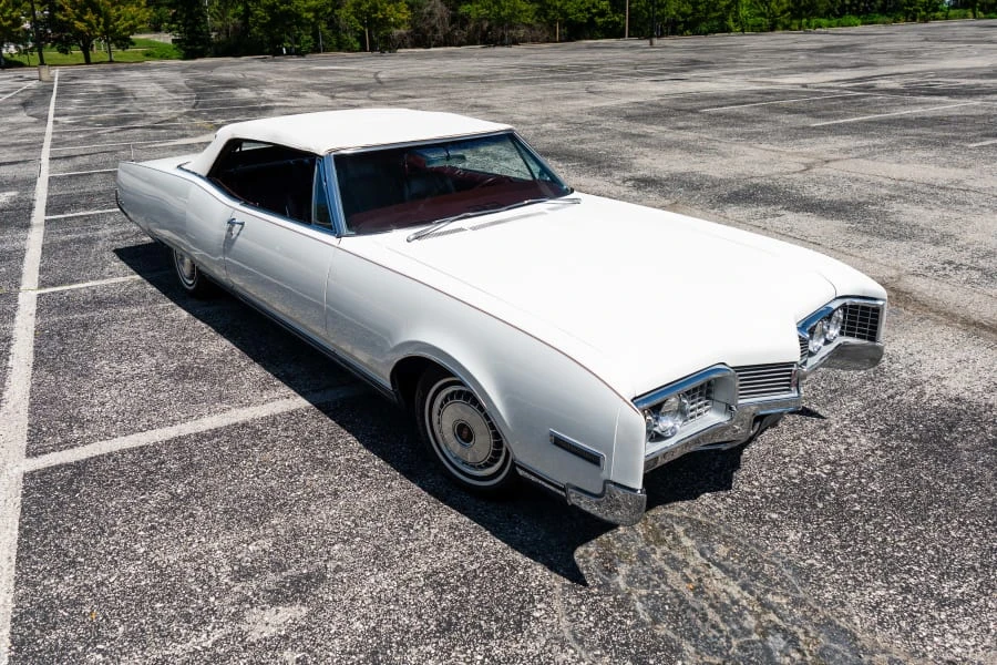 1967 Oldsmobile 98 - Image 15 of 29