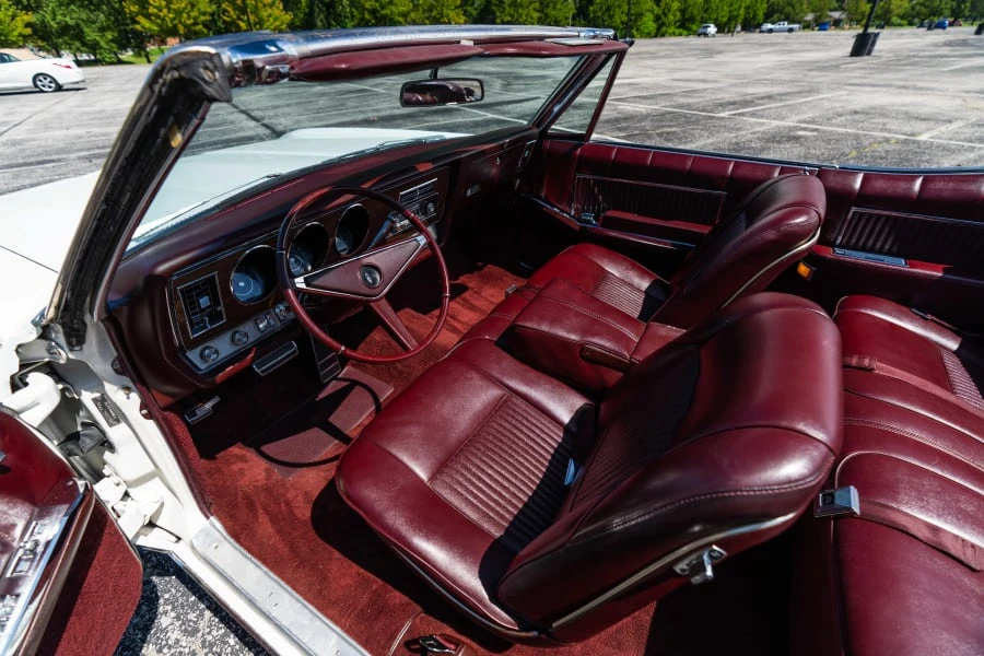 1967 Oldsmobile 98 - Image 23 of 29