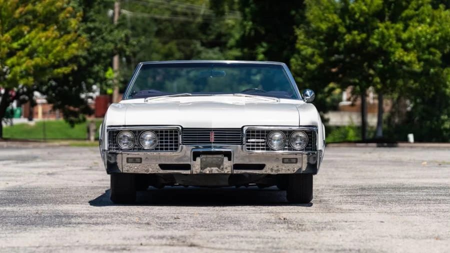 1967 Oldsmobile 98 - Image 4 of 31