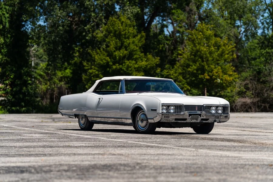 1967 Oldsmobile 98 - Image 6 of 29