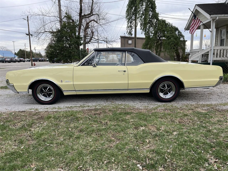 1967 Oldsmobile Cutlass 2nd Gen - Image 7 of 31