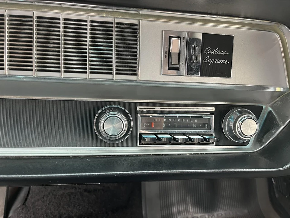 1967 Oldsmobile Cutlass 2nd Gen - Image 19 of 31