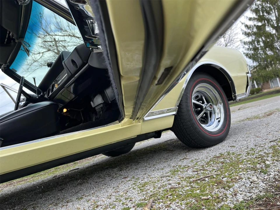 1967 Oldsmobile Cutlass 2nd Gen - Image 28 of 31