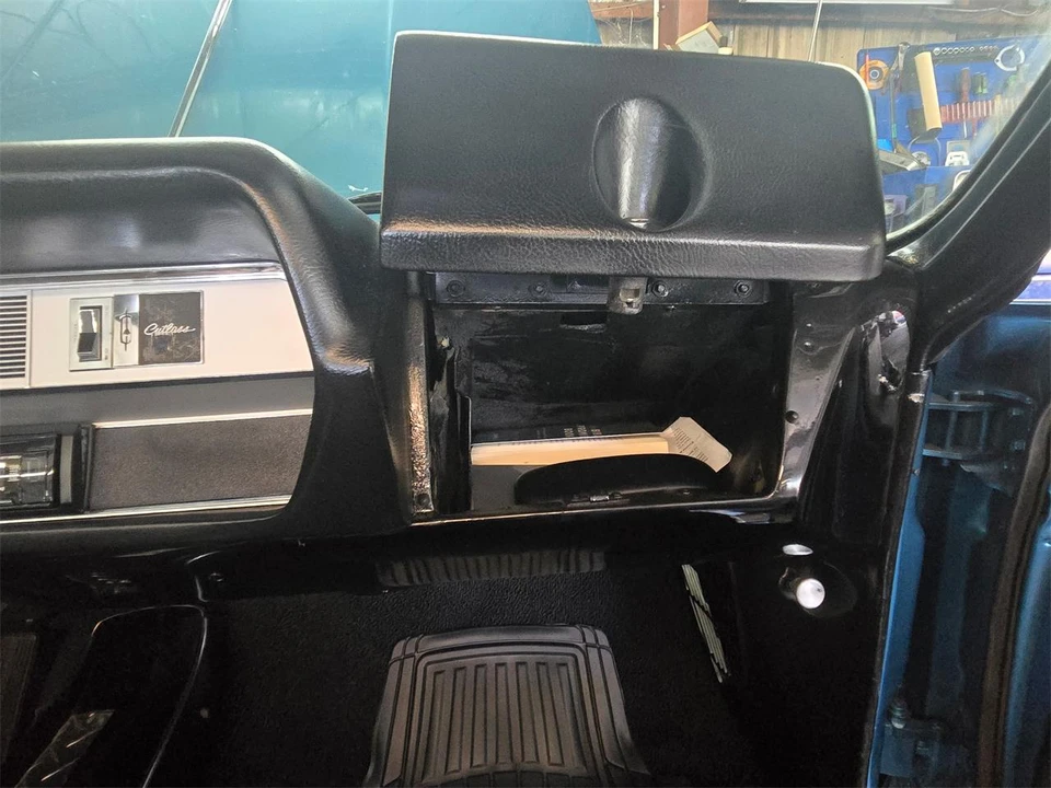 1967 Oldsmobile Cutlass 2nd Gen - Image 16 of 25