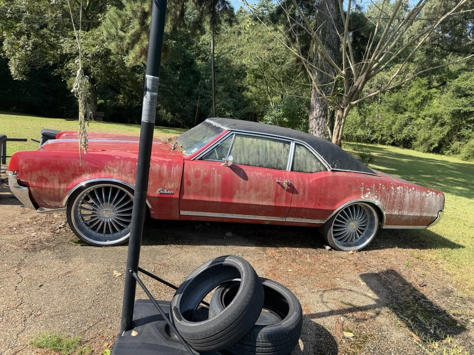 1967 Oldsmobile Cutlass 2nd Gen - Image 6 of 7