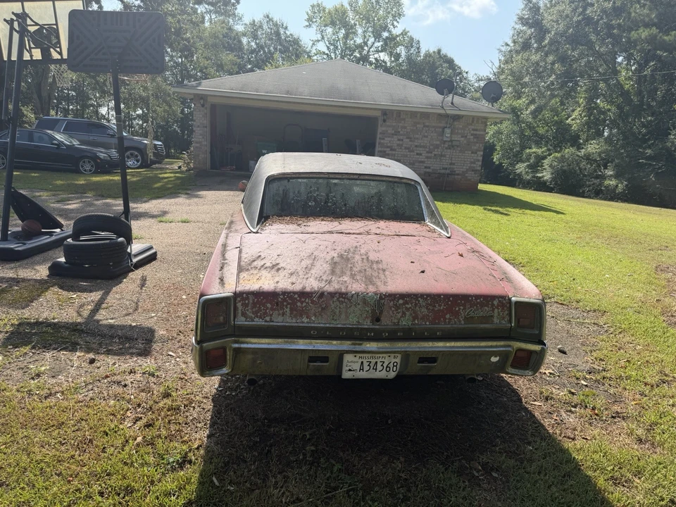 1967 Oldsmobile Cutlass 2nd Gen - Image 4 of 7