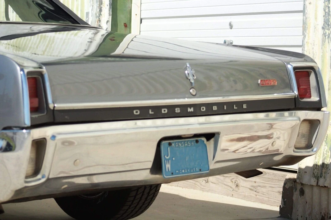 1967 Oldsmobile Cutlass 2nd Gen - Image 10 of 21