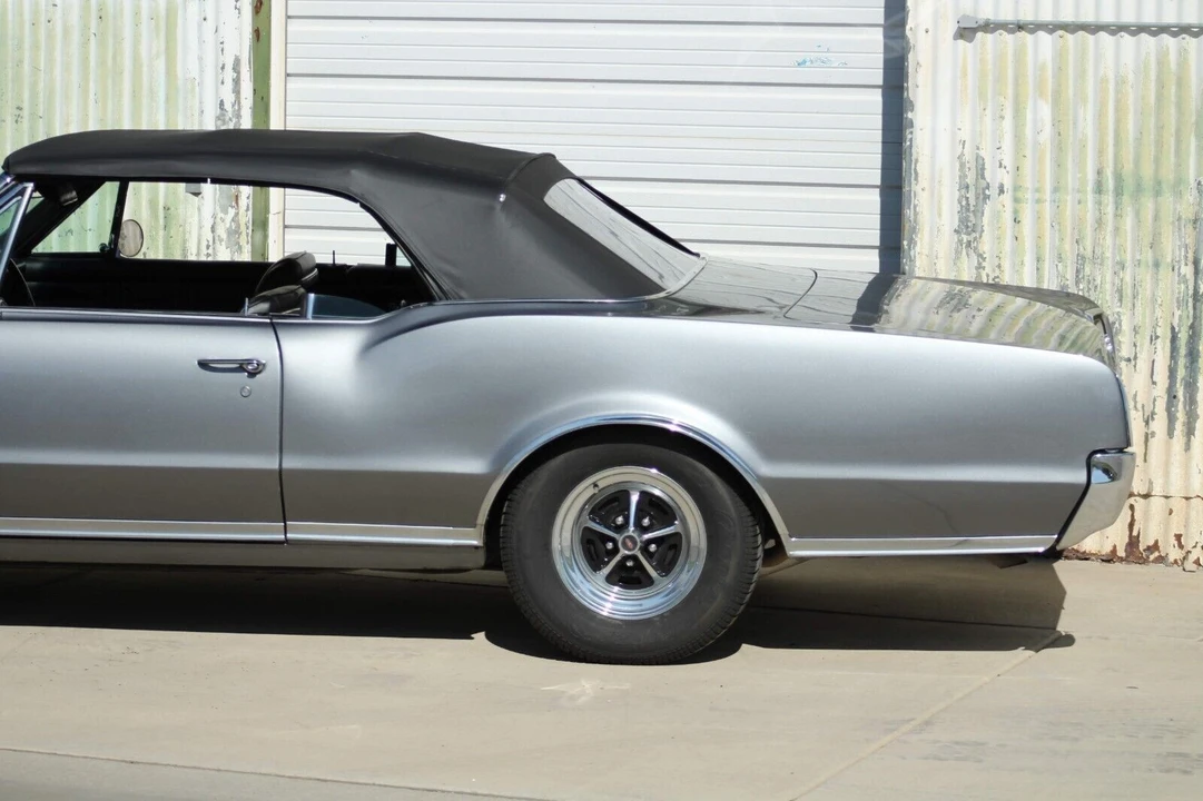 1967 Oldsmobile Cutlass 2nd Gen - Image 4 of 21