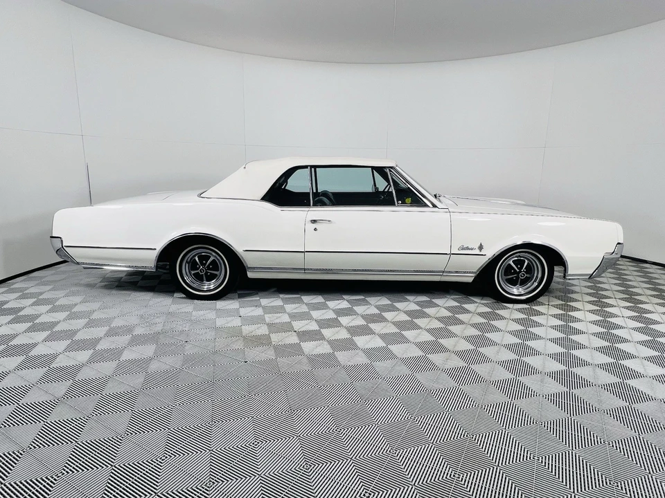 1967 Oldsmobile Cutlass 2nd Gen - Image 5 of 21