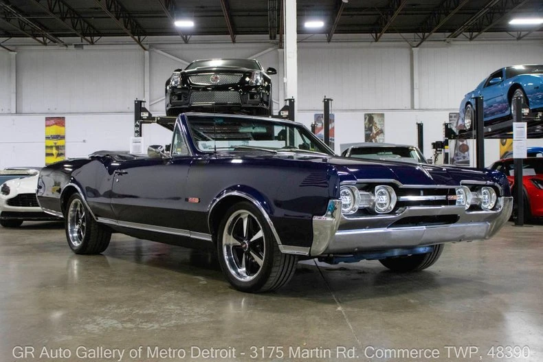 1967 Oldsmobile Cutlass 2nd Gen - Image 11 of 20