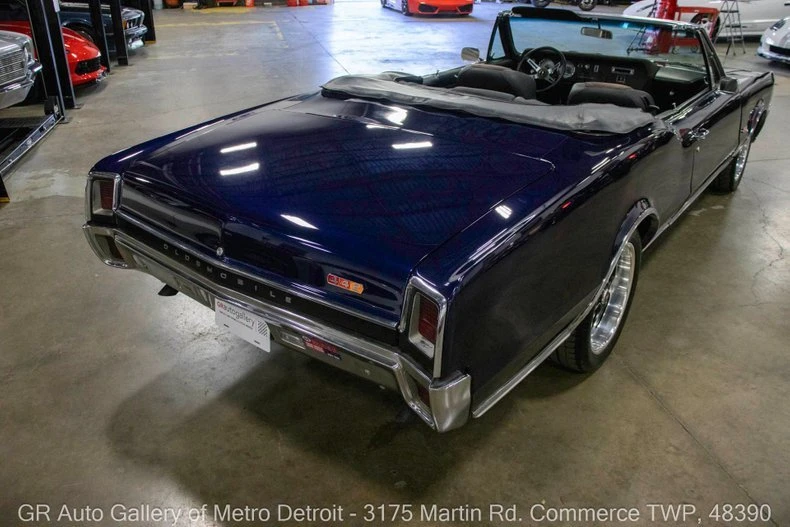 1967 Oldsmobile Cutlass 2nd Gen - Image 16 of 20