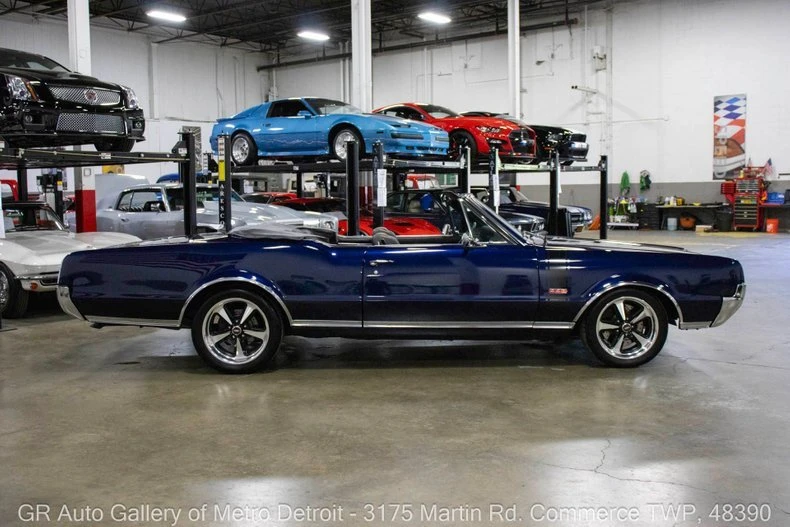 1967 Oldsmobile Cutlass 2nd Gen - Image 9 of 20