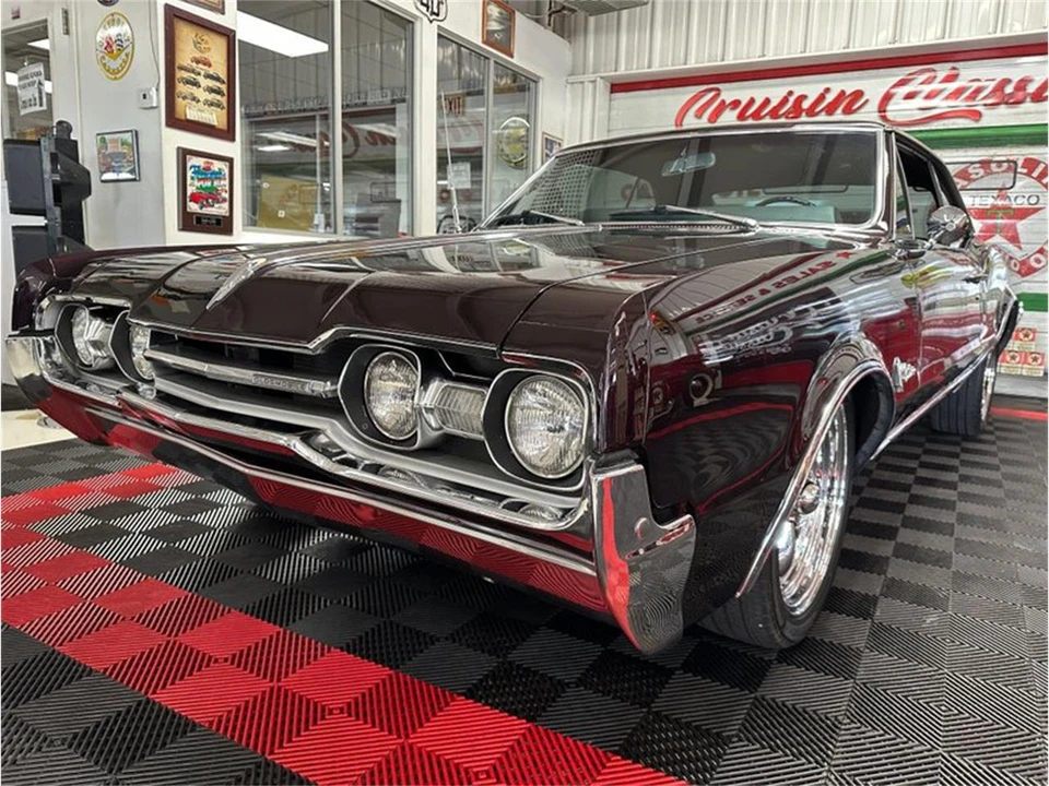 1967 Oldsmobile Cutlass 2nd Gen - Image 7 of 31