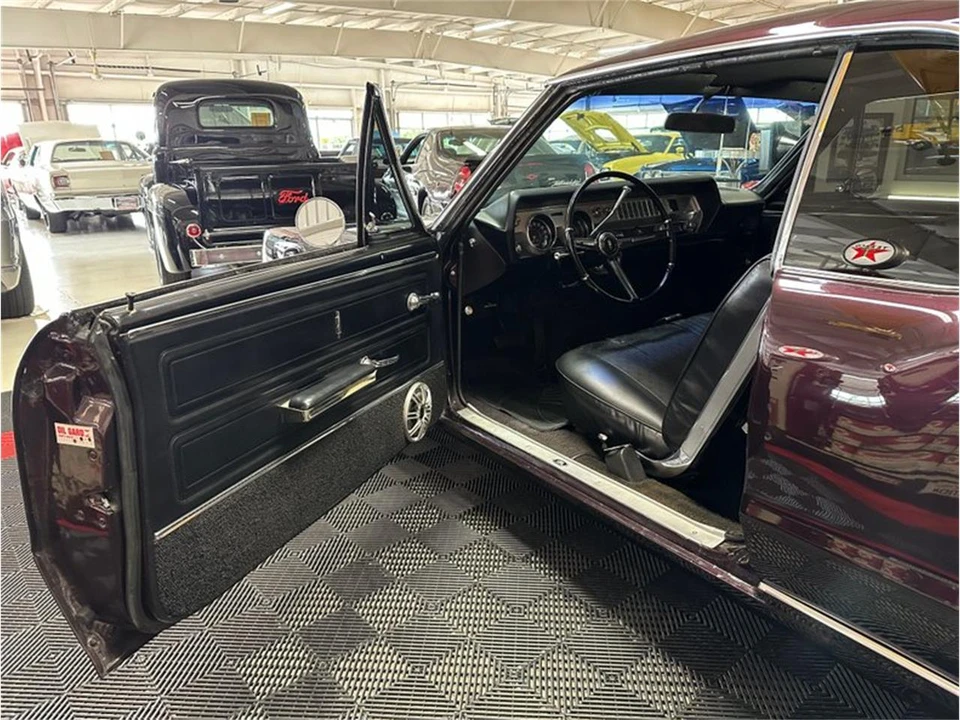 1967 Oldsmobile Cutlass 2nd Gen - Image 16 of 31