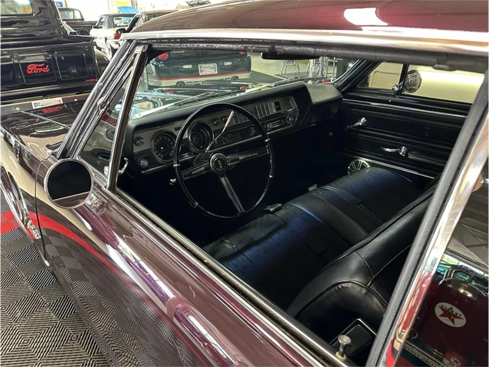 1967 Oldsmobile Cutlass 2nd Gen - Image 15 of 31