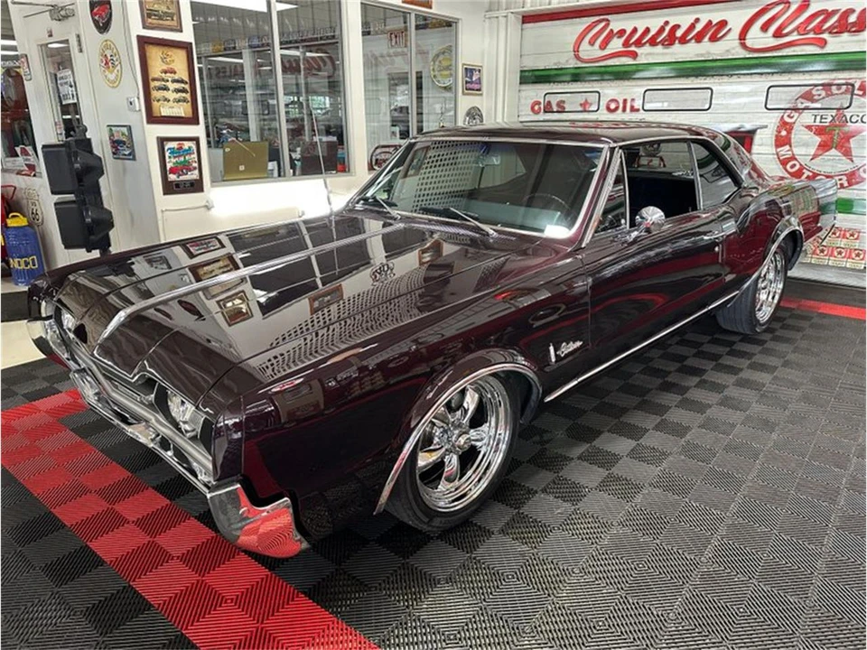 1967 Oldsmobile Cutlass 2nd Gen - Image 9 of 31