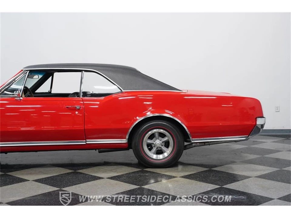 1967 Oldsmobile Cutlass 2nd Gen - Image 20 of 31