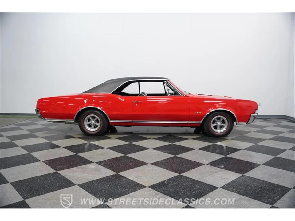 1967 Oldsmobile Cutlass 2nd Gen - Image 12 of 31