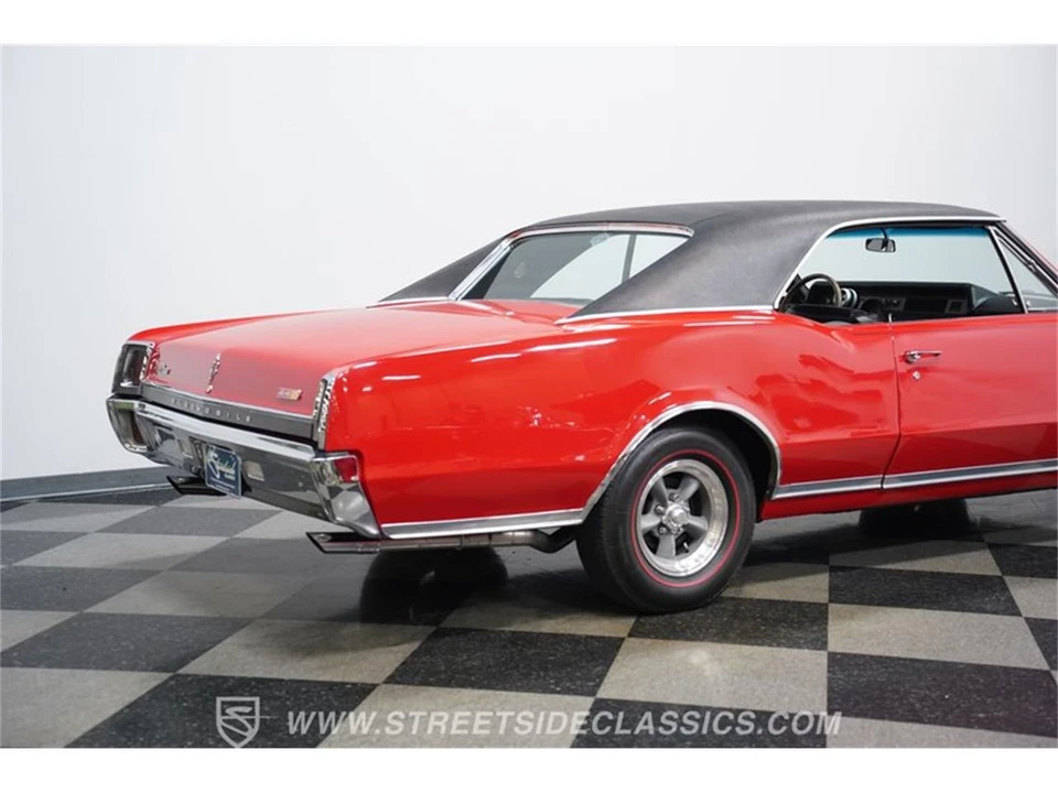 1967 Oldsmobile Cutlass 2nd Gen - Image 22 of 31