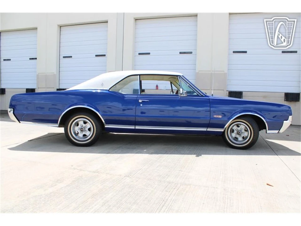 1967 Oldsmobile Cutlass 2nd Gen - Image 16 of 31