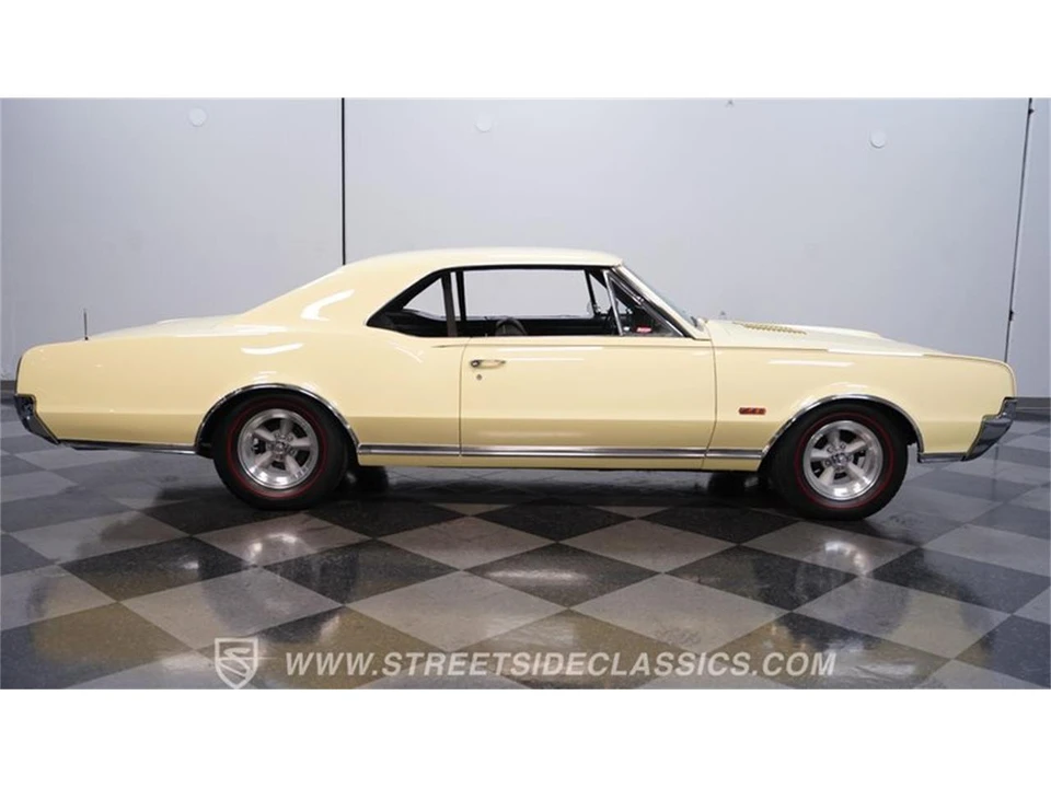 1967 Oldsmobile Cutlass 2nd Gen - Image 13 of 31