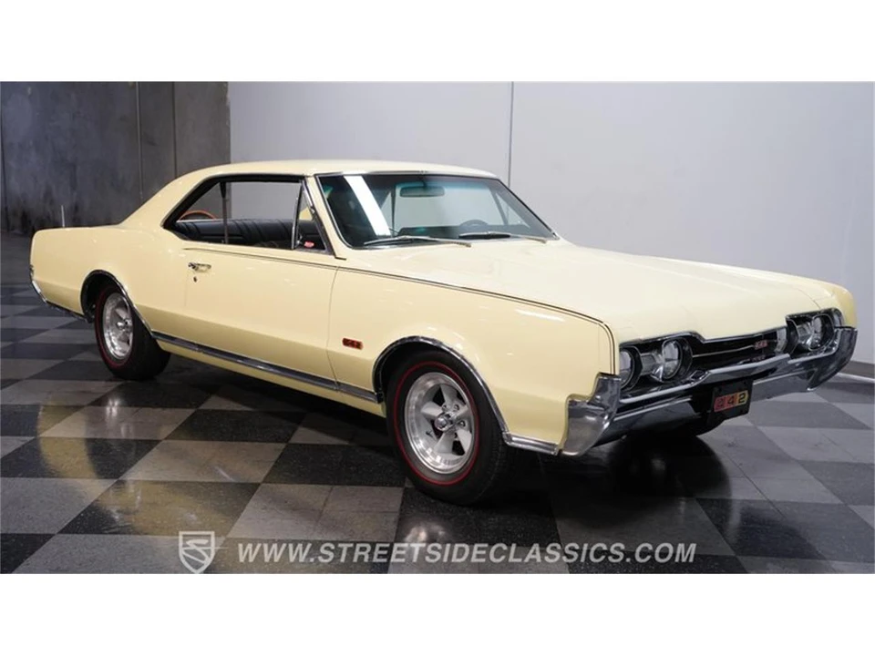 1967 Oldsmobile Cutlass 2nd Gen - Image 14 of 31