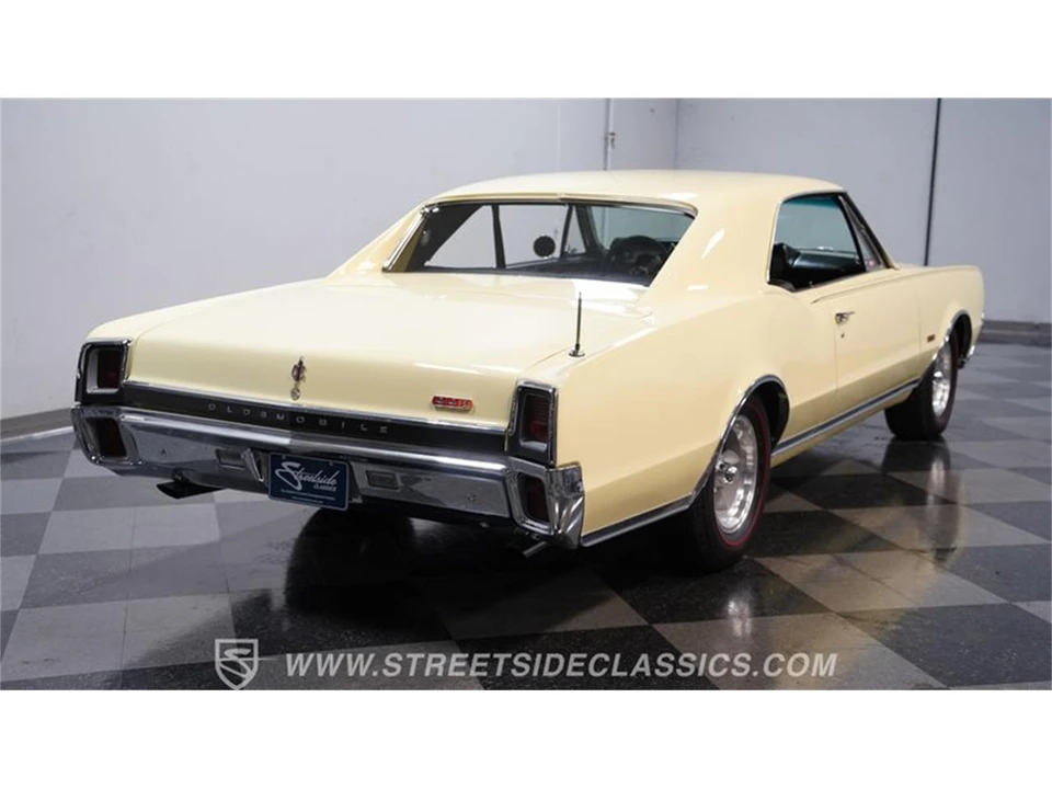 1967 Oldsmobile Cutlass 2nd Gen - Image 11 of 31