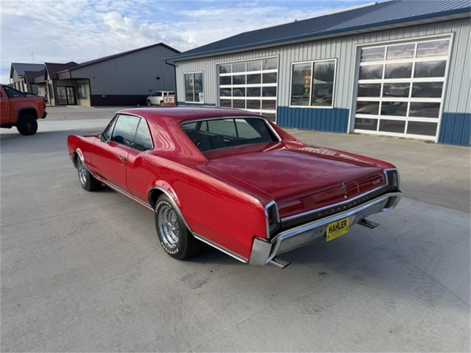 1967 Oldsmobile Cutlass 2nd Gen - Image 6 of 31
