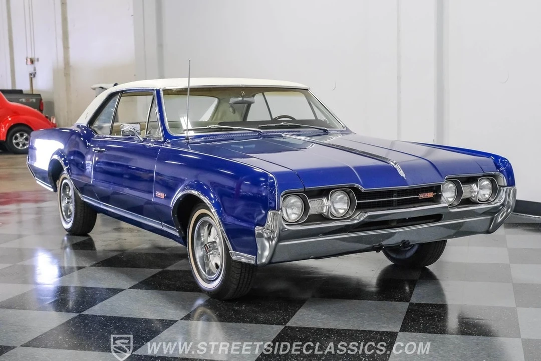 1967 Oldsmobile Cutlass 2nd Gen - Image 16 of 21