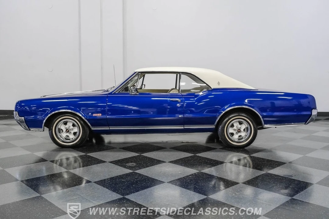 1967 Oldsmobile Cutlass 2nd Gen - Image 3 of 12