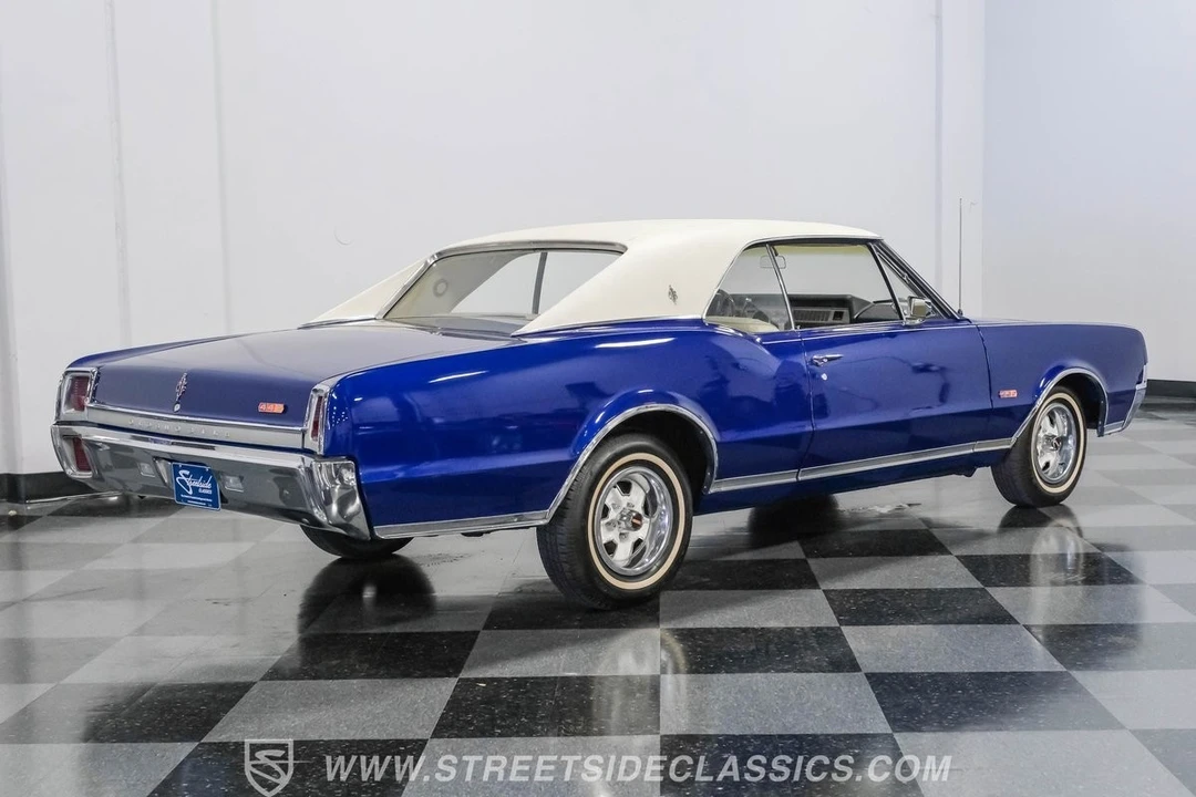 1967 Oldsmobile Cutlass 2nd Gen - Image 11 of 12