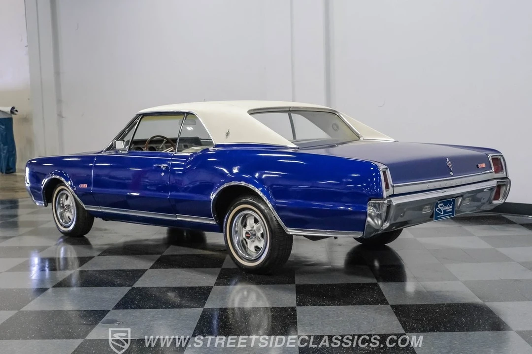 1967 Oldsmobile Cutlass 2nd Gen - Image 9 of 12