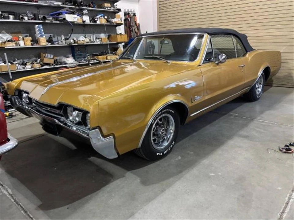 1967 Oldsmobile Cutlass 2nd Gen - Image 7 of 20