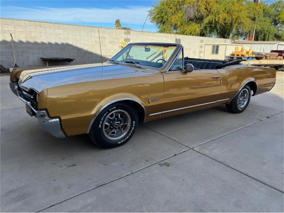 1967 Oldsmobile Cutlass 2nd Gen - Image 8 of 20