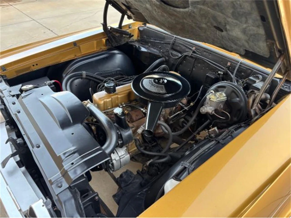 1967 Oldsmobile Cutlass 2nd Gen - Image 17 of 20
