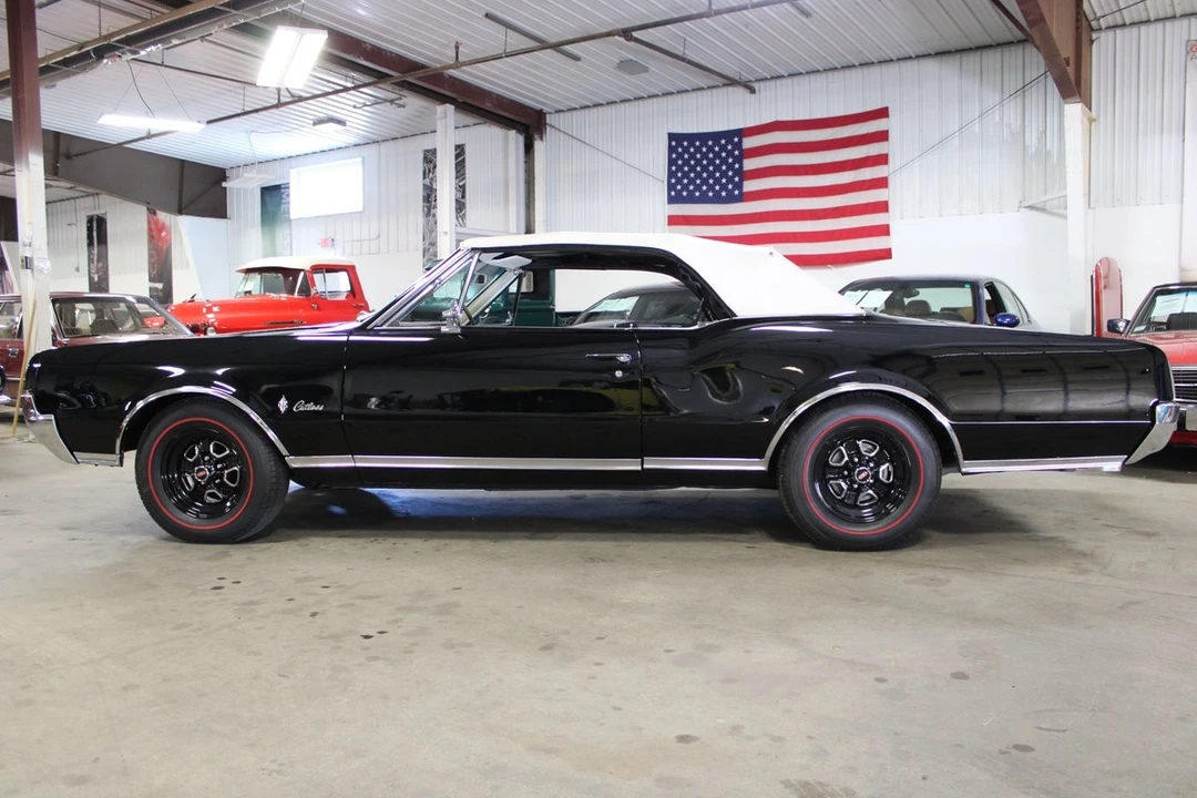 1967 Oldsmobile Cutlass 2nd Gen - Image 4 of 12