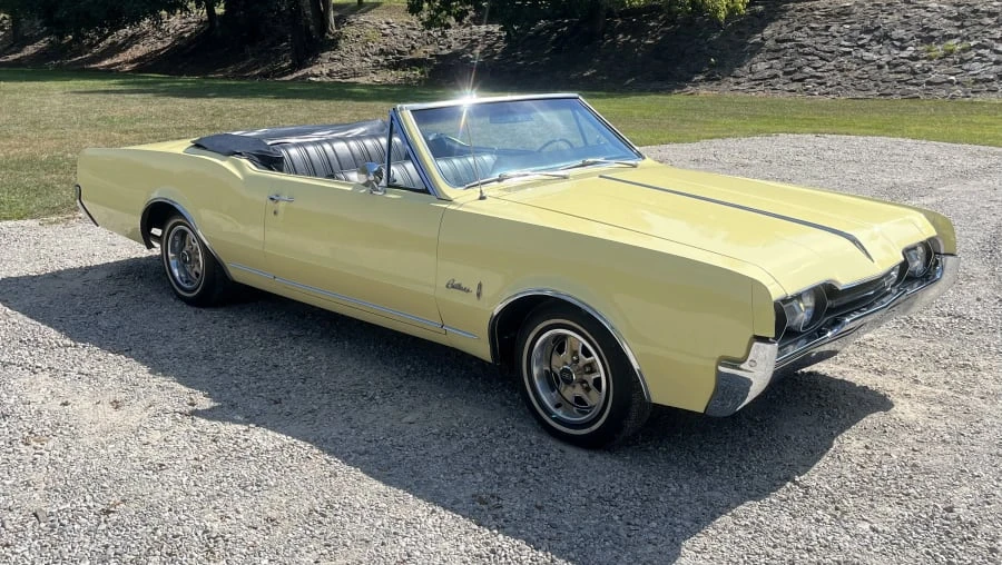 1967 Oldsmobile Cutlass 2nd Gen - Image 9 of 12