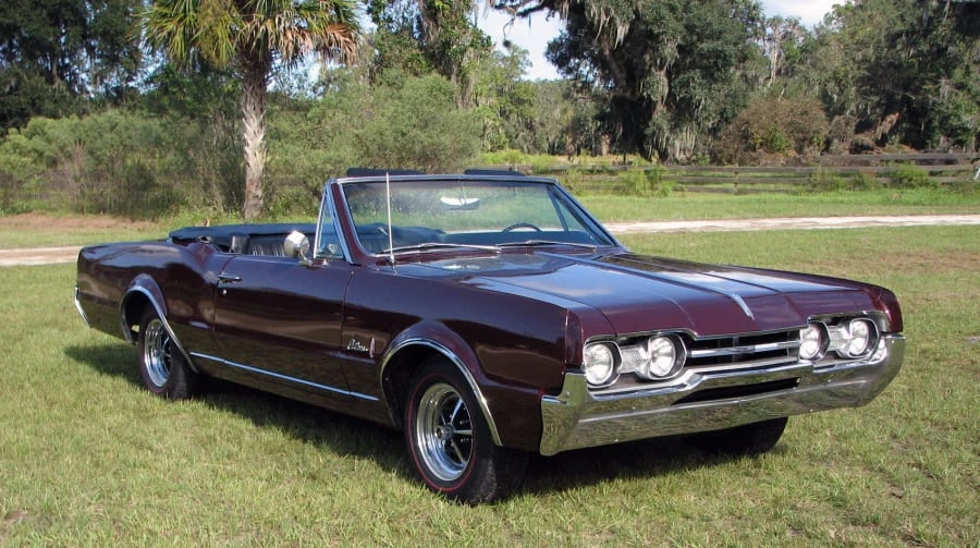 1967 Oldsmobile Cutlass 2nd Gen - Image 11 of 12