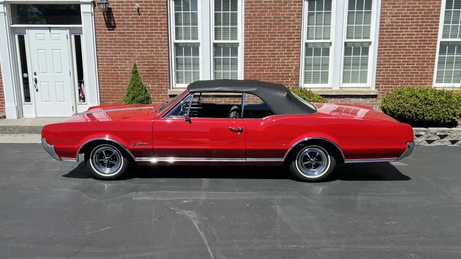 1967 Oldsmobile Cutlass 2nd Gen - Image 2 of 10