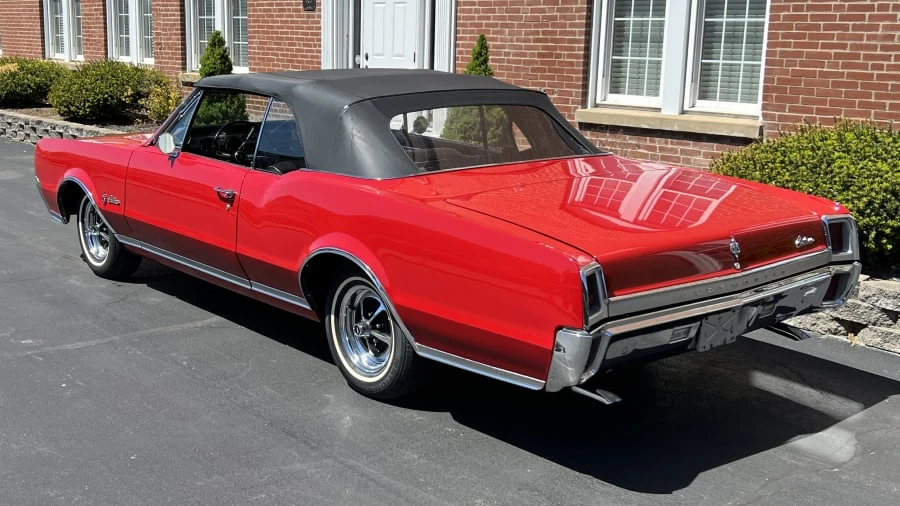 1967 Oldsmobile Cutlass 2nd Gen - Image 3 of 10