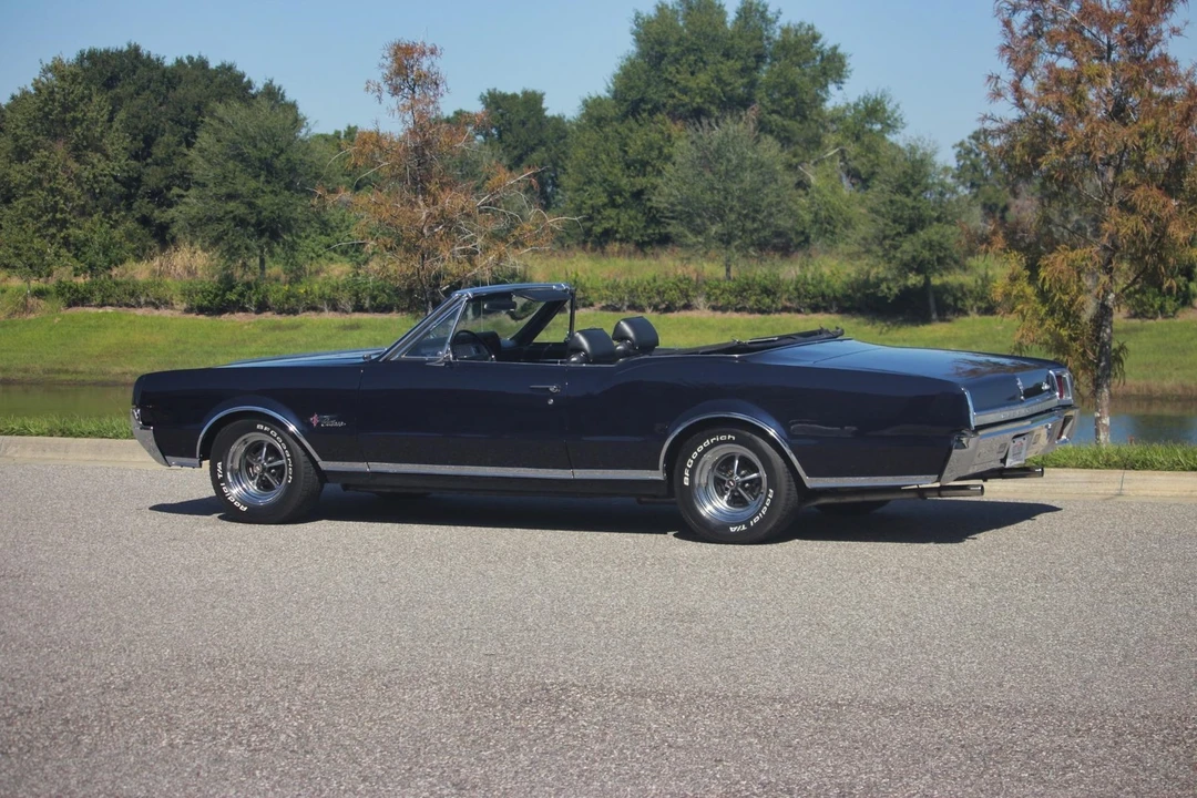 1967 Oldsmobile Cutlass 2nd Gen - Image 18 of 21