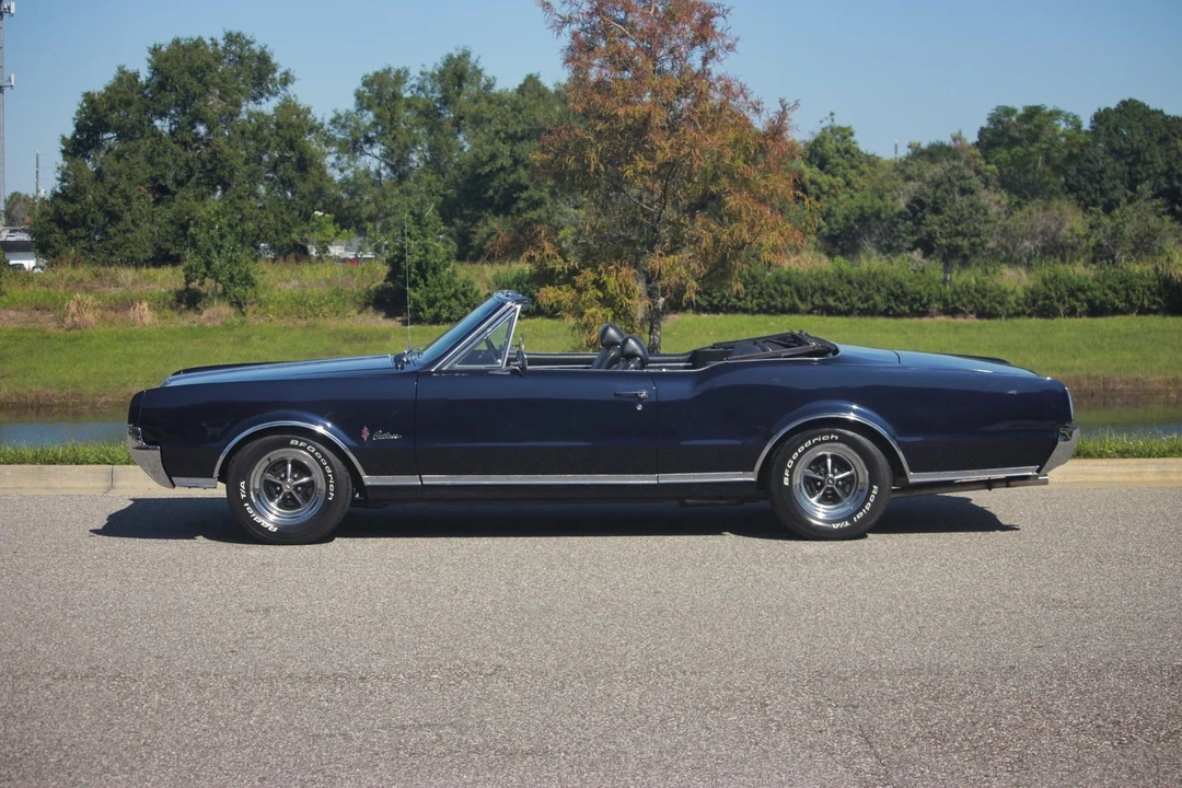 1967 Oldsmobile Cutlass 2nd Gen - Image 19 of 21