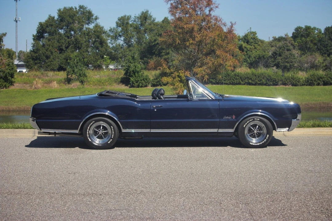 1967 Oldsmobile Cutlass 2nd Gen - Image 7 of 21
