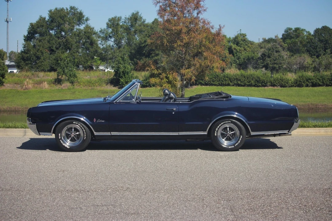 1967 Oldsmobile Cutlass 2nd Gen - Image 2 of 21