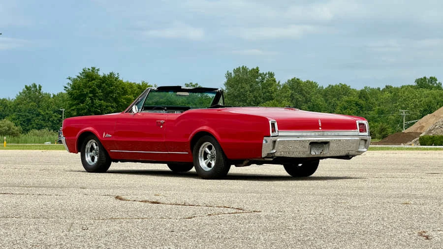 1967 Oldsmobile Cutlass 2nd Gen - Image 9 of 29